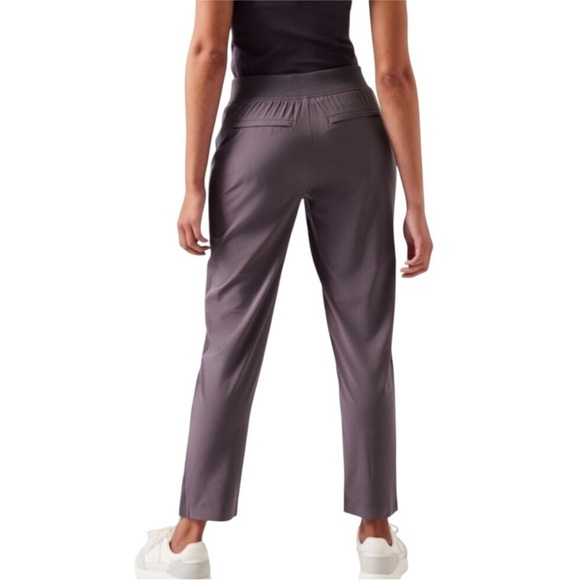 Athleta Brooklyn Mid Rise Pull On Ankle Pants Dusk Violet EUC Size 2 - Picture 3 of 9